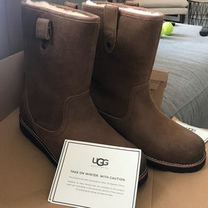 NIB MENS UGG Boots